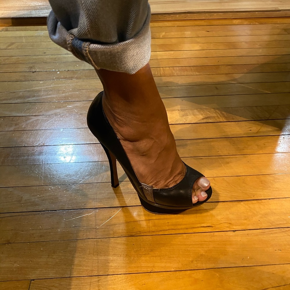 L.A.M.B Pumps